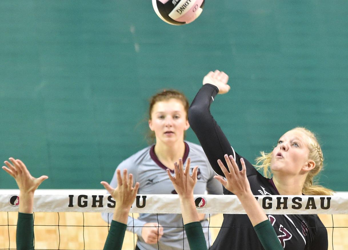 Western Christian vs Waterloo Columbus state volleyball